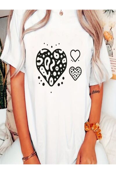 CLASSY.MODA قميص تيشرت سوبريم للنساء - أبيض مطبوع قصة فضفاضة برقبة دائرية وأك...