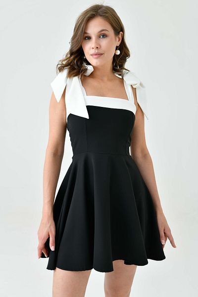 4S1B FASHION Μαύρο βραδινό φόρεμα με στράπλες γιακά και χοντρές τιράντες - Atlas Fabric, Flared Cut 245