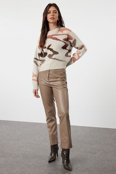 Trendyol Collection Pulover de tricotaj moale cu model abstract bej - TWOAW25KZ00006