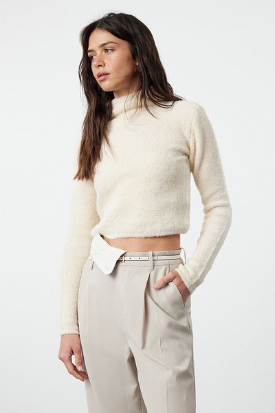 Trendyol Collection Stand Collar Ecru Knitwear Crop Sweater - Boucle TWOAW25KZ00042
