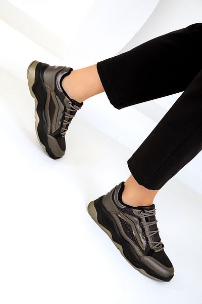 SOHO Platinum 19262 Model Women's Sneakers