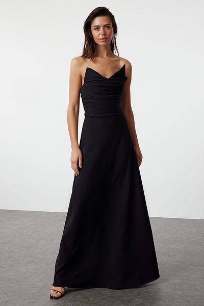 Trendyol Collection Μακρύ μαύρο βραδινό φόρεμα A-Cut - TPRSS24AE00219