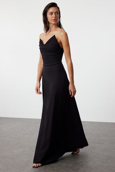 Trendyol Collection Μακρύ μαύρο βραδινό φόρεμα A-Cut - TPRSS24AE00219