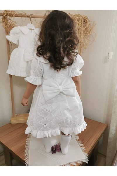 Little Coco Λευκό κοριτσίστικο φόρεμα με λαιμόκοψη και λεπτομέρεια φιόγκου