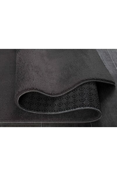 Frt Export Siyah Peluş Kaymaz Taban Halı