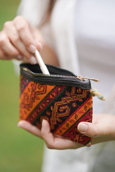 Umay محفظة يد كبيرة بنمط سجادة عثمانية أصلية بسحاب (18x13)