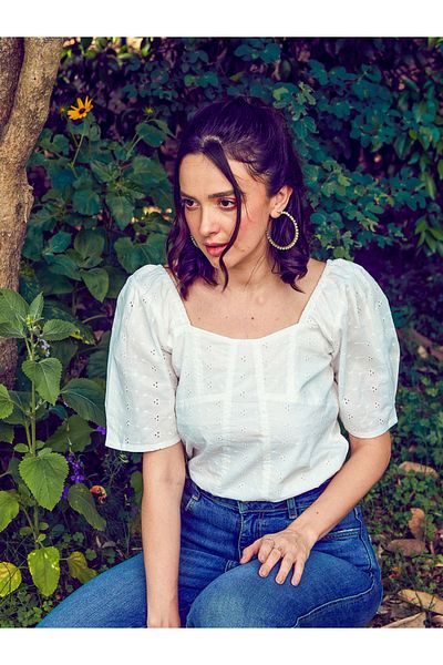 Sassafras By Styli Schiffli Square Neck Puff Sleeves Top