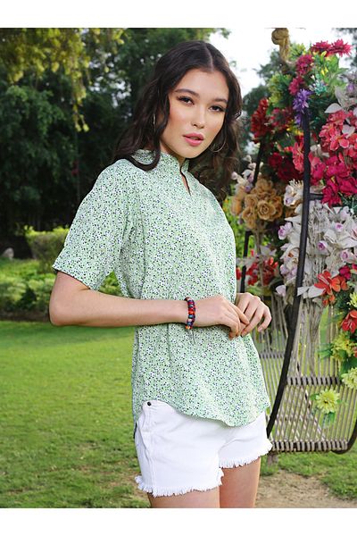 Sera By Styli Floral Print Mandarin Collar Top with Short Sleeves