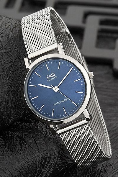 Q&Q Women's Wristwatch Qa21j202y