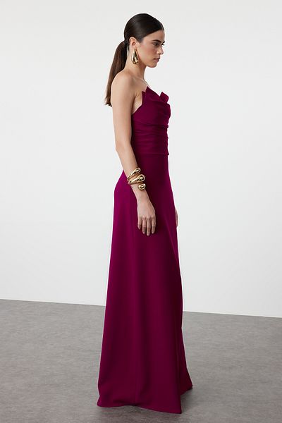 Trendyol Collection Tkané švestkové šaty A-Line Noční promoce Dlouhé elegantní večerní šaty TPRSS24AE00219