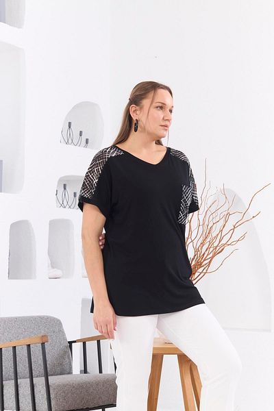 RMG Large Size Black T-Shirt with Pocket and Shoulder Detail