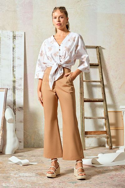 UPGRADE Cămașă cu mânecă liliac de culoare bej cu modele florale