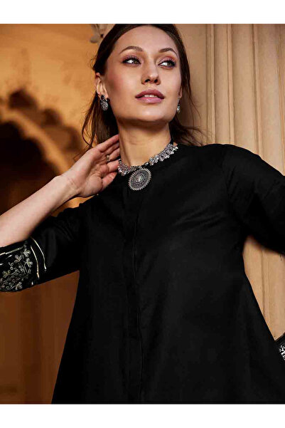 Sassafras By Styli Embroidered Sleeves Longline Blouse and Wide Leg Pants Set