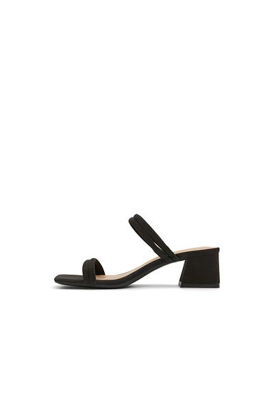 Call it Spring Keelay Vapor Grey Sandals For Women