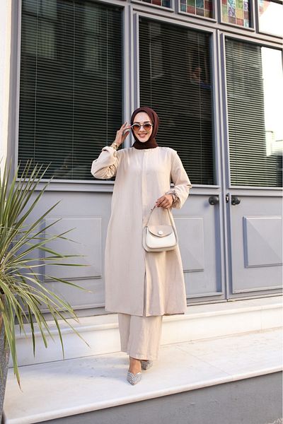 Tesettür Diyarı Σετ παντελονιού Lizza Beige Long Tunic - Ύφασμα νηπιαγωγείου, Πλαϊνό σχιστό