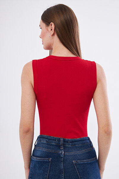 LES OUT Women's Red Corded Crew Neck Wide Shoulder Zero Sleeve Tank Top