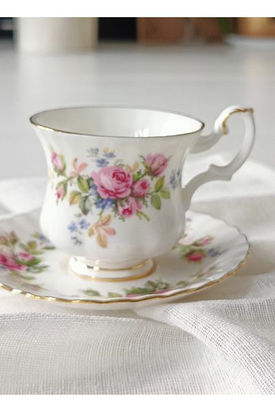 Royal Albert Nurantik Royal Albert Moss Antique Double Size Coffee Cup with Rose Roses
