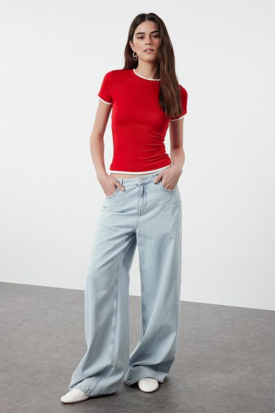 Trendyol Collection Pružná viskózová tkanina - Color Block Červené tričko TWOSS24TS00063
