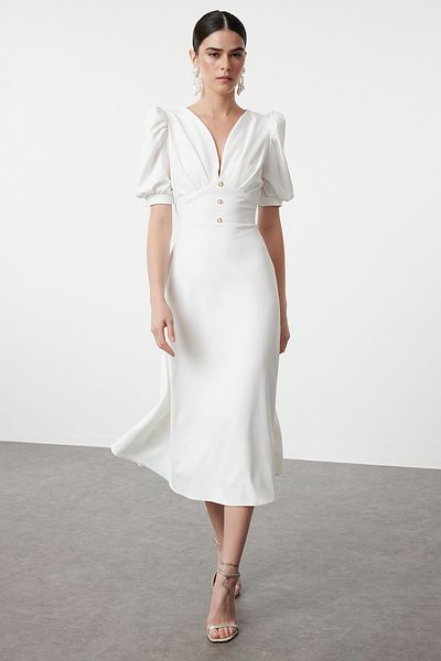 Trendyol Collection Κομψό λευκό βραδινό φόρεμα με γυαλιστερή πέτρινη λεπτομέρεια - A-Cut TPRSS24EL00207