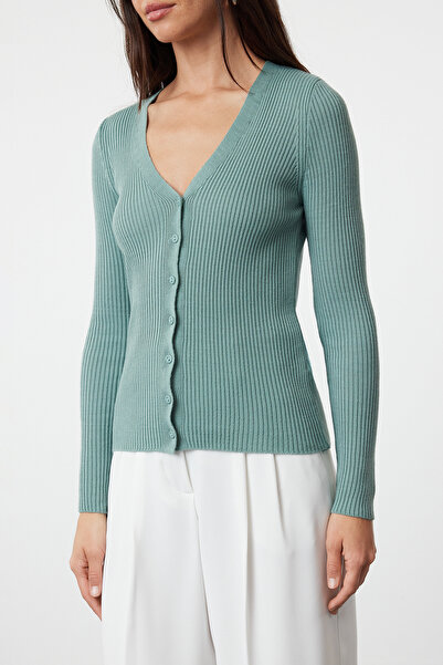 Trendyol Collection V-Neck Mint Knitwear Cardigan - TWOAW23HI0019