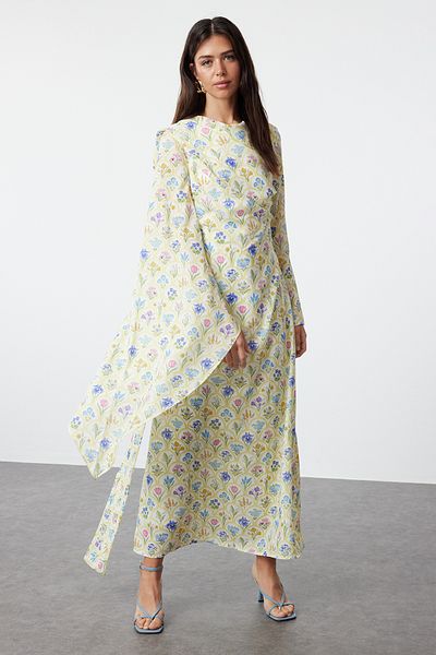 Trendyol Modest Gelbes gewebtes Abendkleid mit Blumenmuster und Schalkragen TCTSS24DB00063