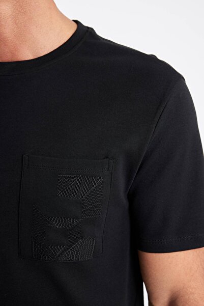 DeFacto Κανονική εφαρμογή Crew λαιμόκοψη Κεντημένο κοντομάνικο μαύρο μπλουζάκι C4134ax24sm