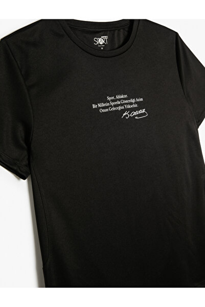 Koton Sport-T-Shirt mit Atatürk-Aufdruck – kurze Ärmel, Rundhalsausschnitt