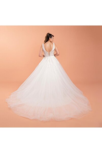 avior فساتين زفاف