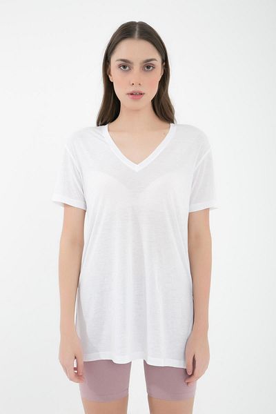 Comm-Ci White V-Neck Short Sleeve Side Slit Detailed Boel T-shirt