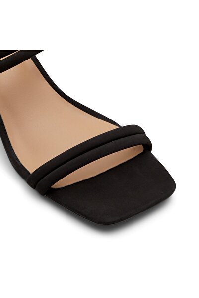 Call it Spring Keelay Vapor Grey Sandals For Women