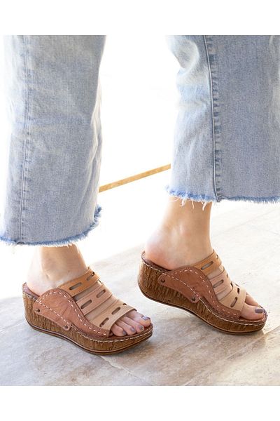 CONSUELO Orthopedic Wedge Heeled Leather Slippers 11447