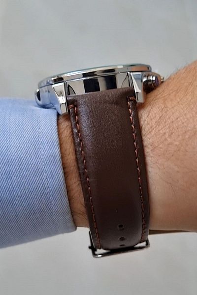 Daniel Klein Exclusive Men's Wristwatch - All Functions Active, with Calendar and Brown Leather Strap