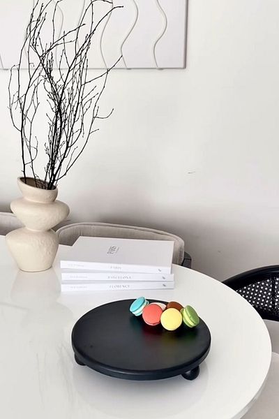 justwood Risus Black Ball Footed 29 Cm Wooden Round Cake Presentation Plate