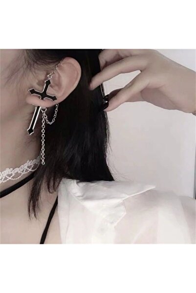 Köstebek Siyah Zincirli Tekli Haç Küpe