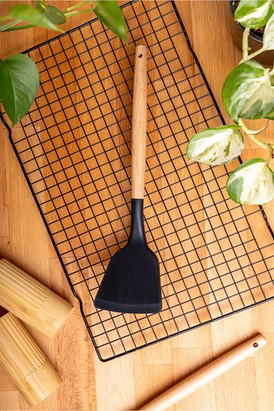 FH finehome Black Silicone Side Spatula - Pelia Bamboo Handle