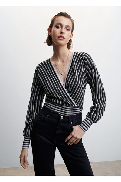 MANGO Woman Women's Black Sweater37009109