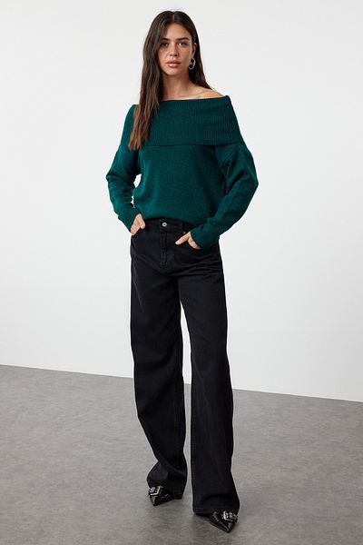 Trendyol Collection Smaragdgrüner, weicher, strukturierter Strickpullover mit Carmen-Kragen TWOAW20KZ1519
