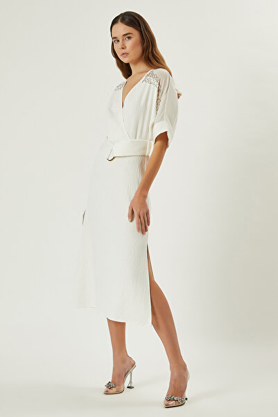 FEVER Kırınkıl dokulu taşlı viskon elbise