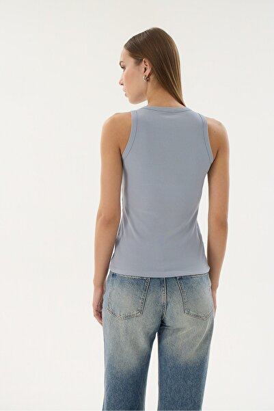 Sevim 16156 Модел Дамска Тениска с Оребрена Затворена Яка