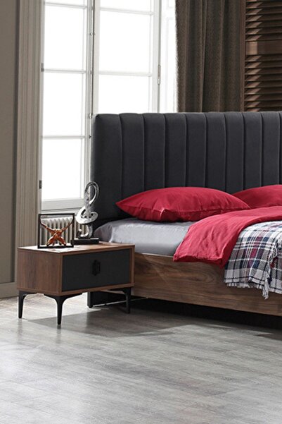 Doressa Toledo Komodin