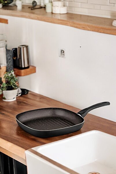 Bayev Ragnar Grill 26 Cm Striped Fireproof Non-Stick Granite Grill Pan