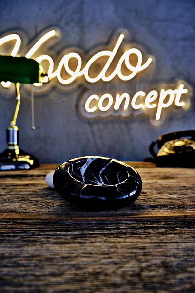 Voodo Concept Комплект от 2 черно-бели кръгли мраморни пепелници