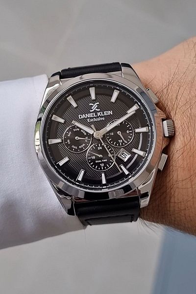 Daniel Klein Black Leather Strap Functions Men's Wristwatch with Active Calendar