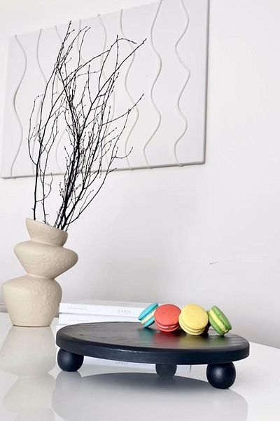 justwood Risus Black Ball Footed 29 Cm Wooden Round Cake Presentation Plate