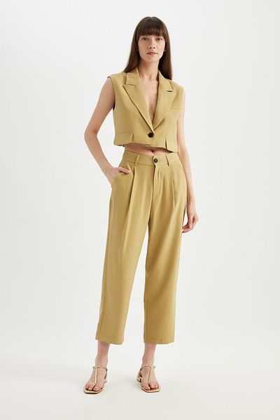 DeFacto Hose mit hohem Bund und Taschen im Tapered Fit und kurzem Bein D1201AX24SM