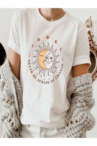 CLASSY.MODA تي شيرت نسائي من جيرسي واحد - تي شيرت أبيض مطبوع كبير الحجم بياقة...