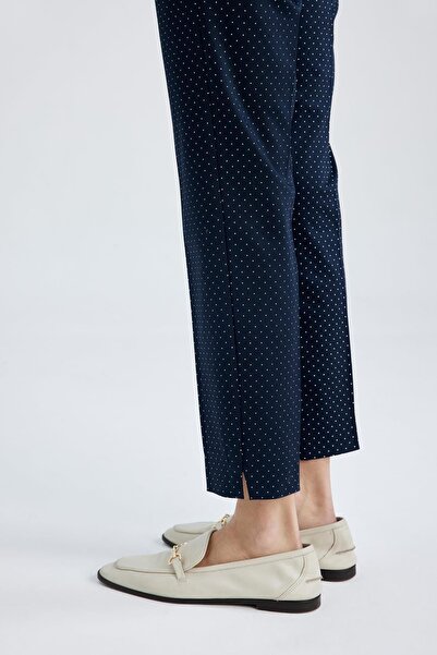 DeFacto Високі штани з прямими штанинами з атласу - Valentina Cigaret J8741az23sm