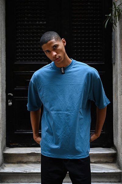 Rocqerx R-5784 Tricou oversize cu decolteu triplu din jerseu