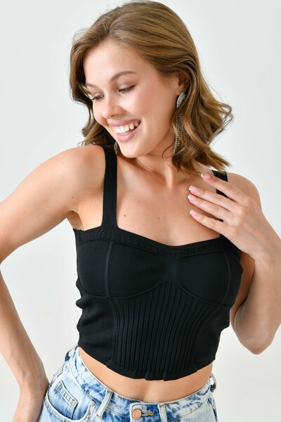 lovebox Black Strapless Crop Blouse - Flexible Camisole Fabric, Hanging Neck 8802