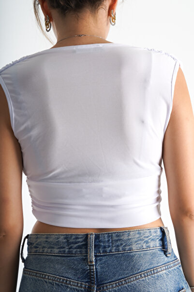 BAKGİY Λευκό γυναικείο αμάνικο μπλουζάκι με λαιμόκοψη διπλό πέτο BG1193-324-0003